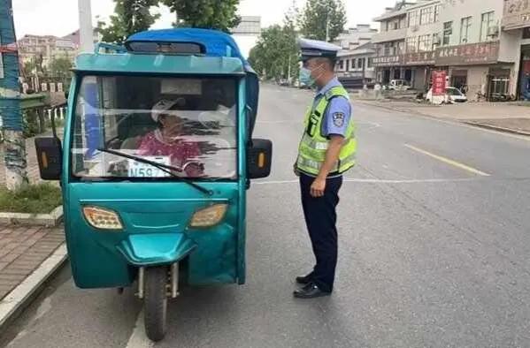 超标两轮电动车过渡期,广东超标两轮电动车过渡期