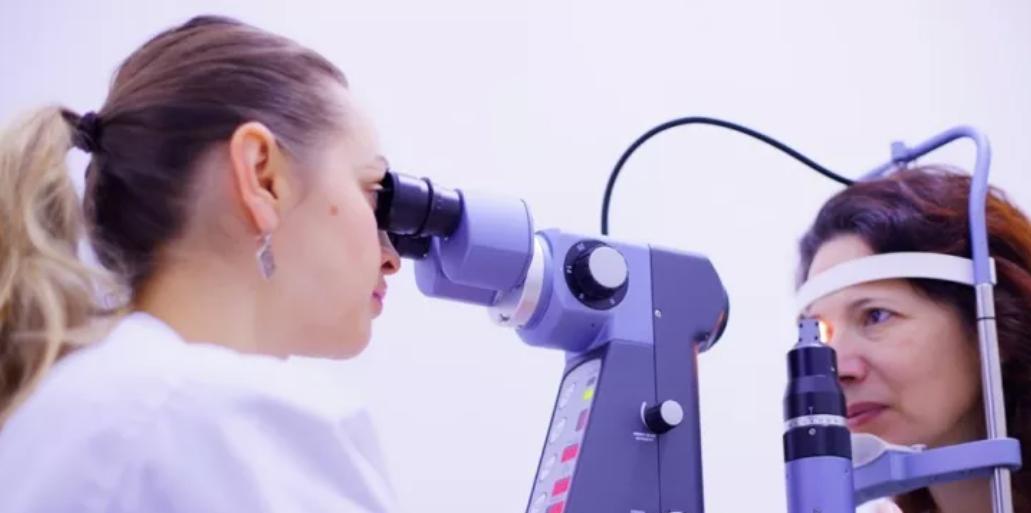 徐州飞秒激光近视手术大概多少钱,激光矫正近视手术全过程全飞秒