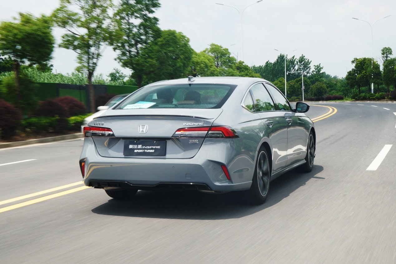 全新英仕派智能驾驶,全新英仕派智能三屏