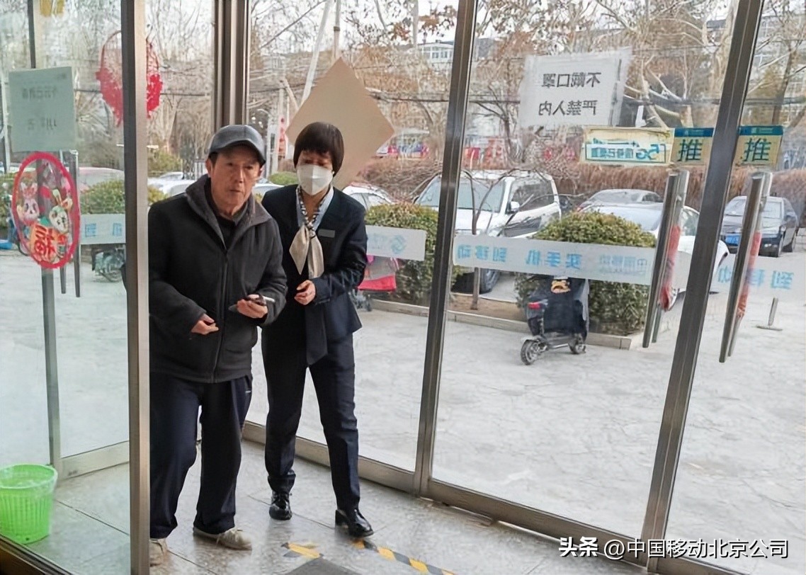 暖心服务下沉网格,暖心服务关爱老人情暖人间