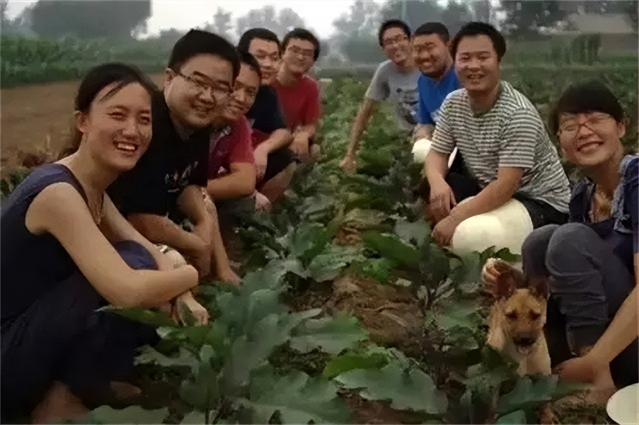 清华女博士放弃高薪工作,清华女生放弃百万年薪去乡村教书