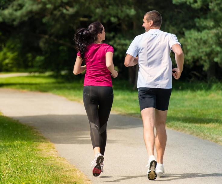 绝经后还能同房吗？坚持到老年，或能收获这3大好处