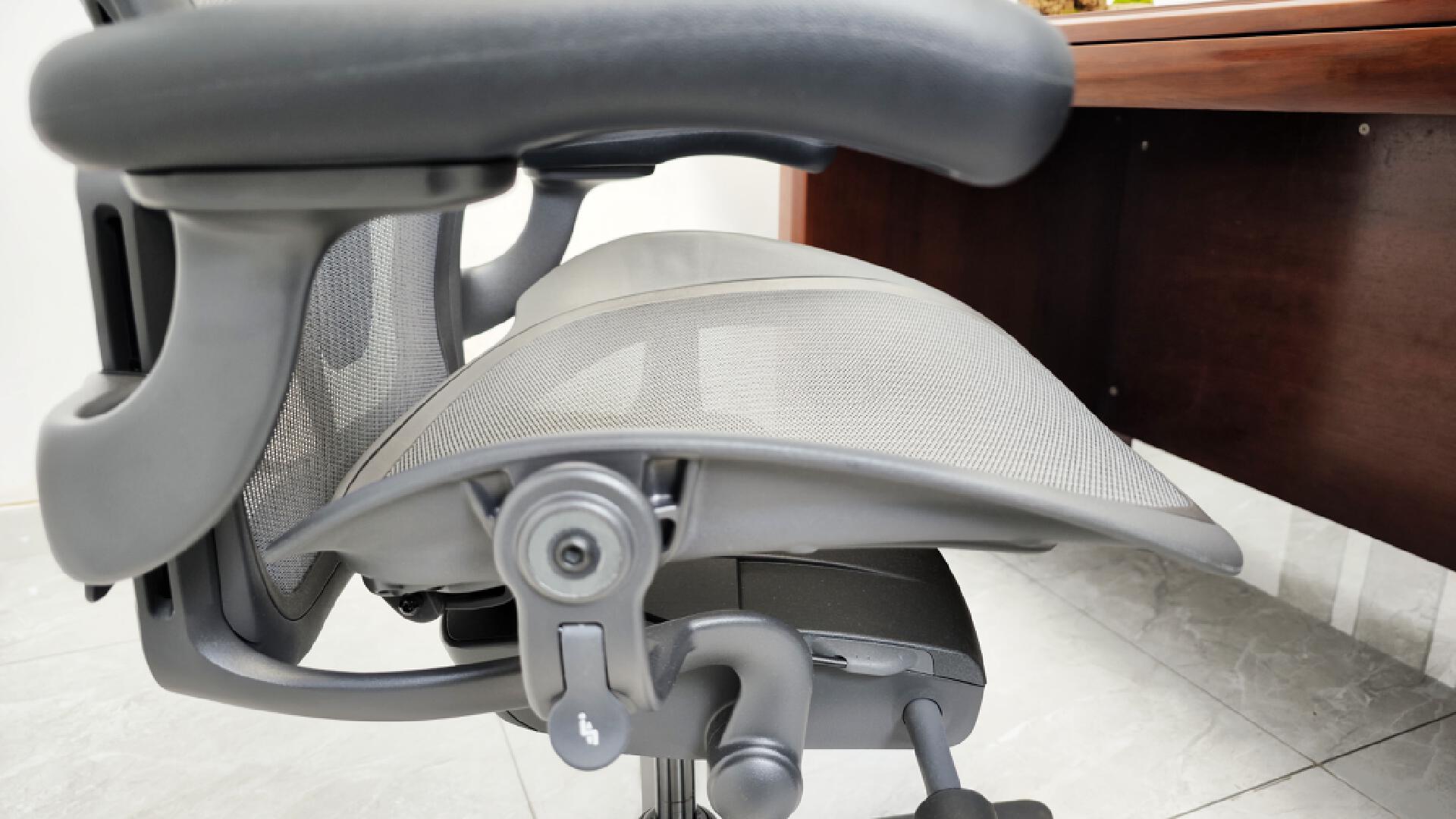 椅子推荐人体工学椅测评,适合上班族的护腰椅