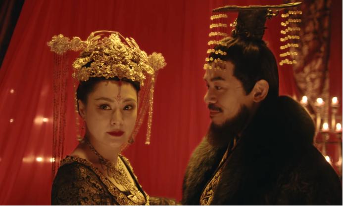 一手好牌打得稀烂的女生后续,一手好牌被打得稀碎的女人