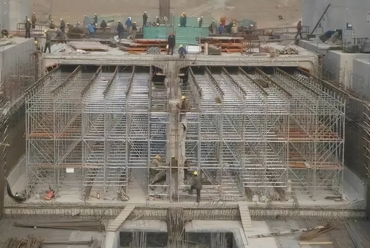 盘扣式脚手架和扣件式能混用吗,盘扣式和扣件式脚手架成本对比