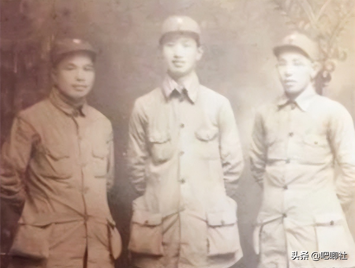 二野9位军长，他算是被越级提拔起来的，邓政委：压一压你的傲气