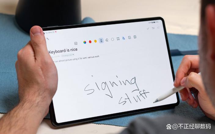 华为matepadpro13.2跟matepadpro12.6比较,华为matepadpro11性能款屏幕