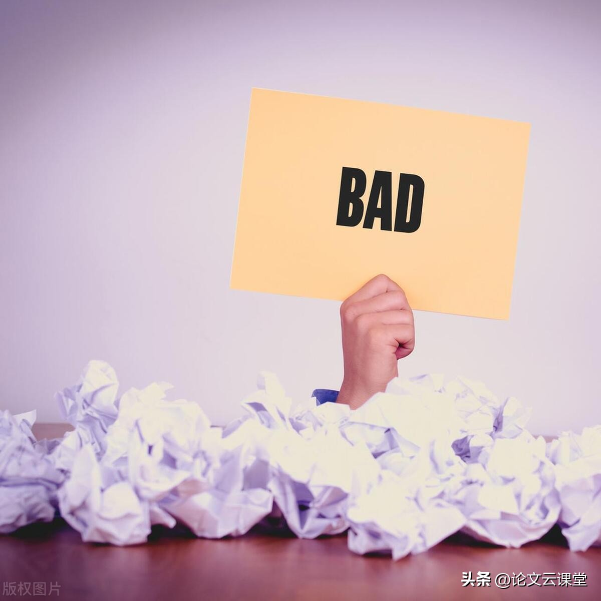 怎么写参考文献英文字体,怎么写参考论文