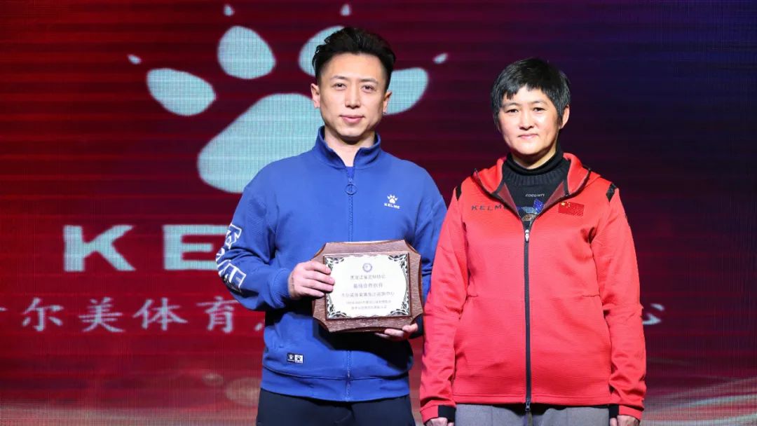 表彰先进鼓干劲砥砺奋进谱新篇,表彰先进激励前进斗志