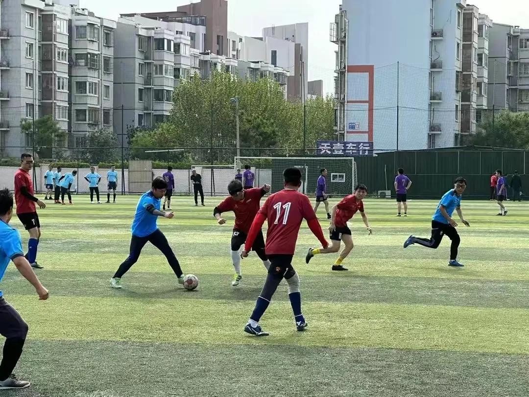 机关队施巧计以逸待劳门前杀千里奔无力回天