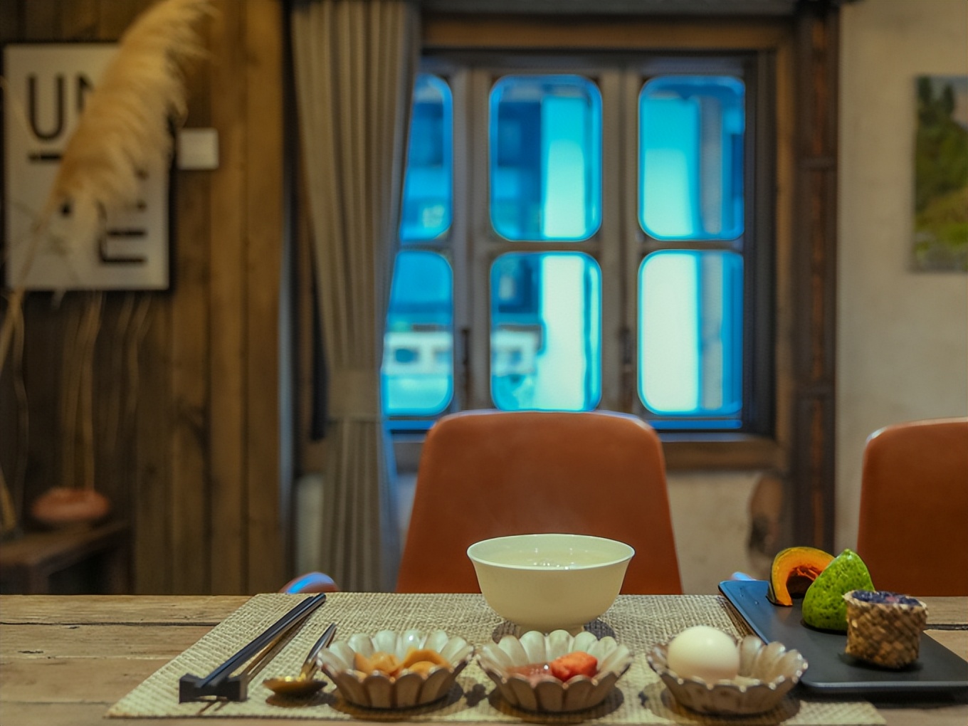 鲜衣怒马逐梦前行,鲜衣怒马踏征程