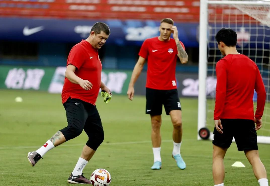 梅州客家对沧州雄狮哪里直播,沧州雄狮vs梅州客家4比1