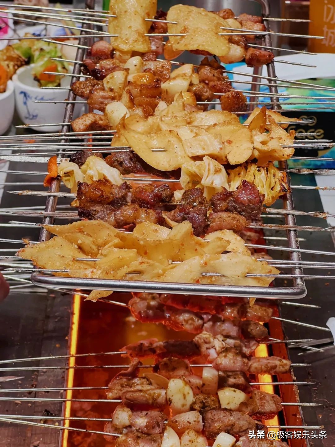 淄博烧烤出圈后当地人的想法,淄博烧烤火出圈网友如何评论