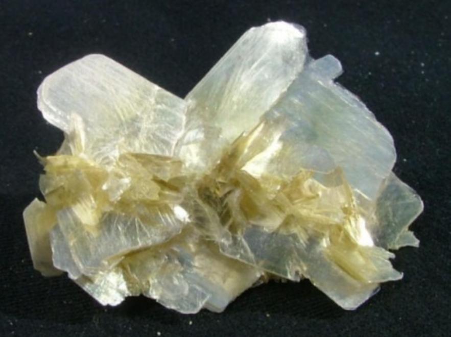 日本发现巨型*土稀**矿，够人类用730年，为何迟迟不开采？