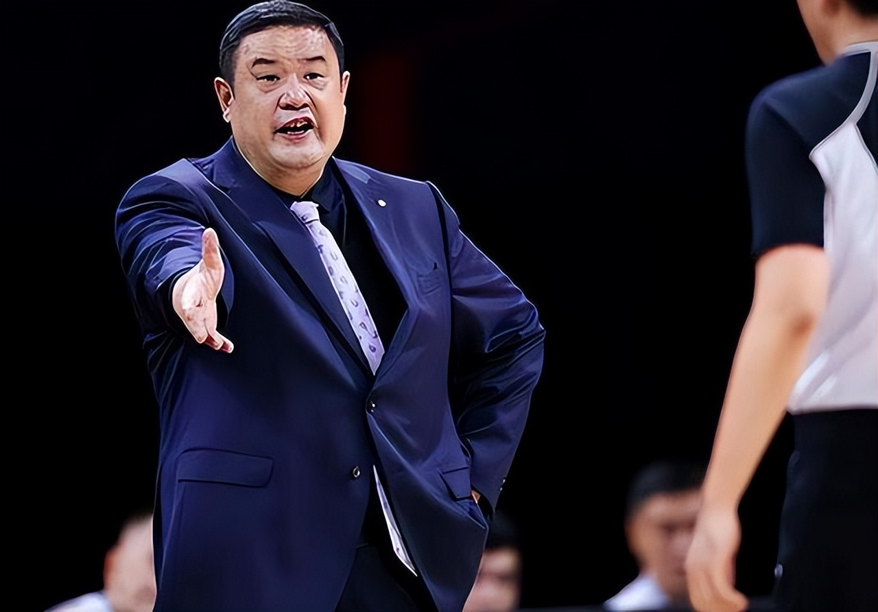 宫鲁鸣上任,山东男篮主教练换成宫鲁鸣了吗