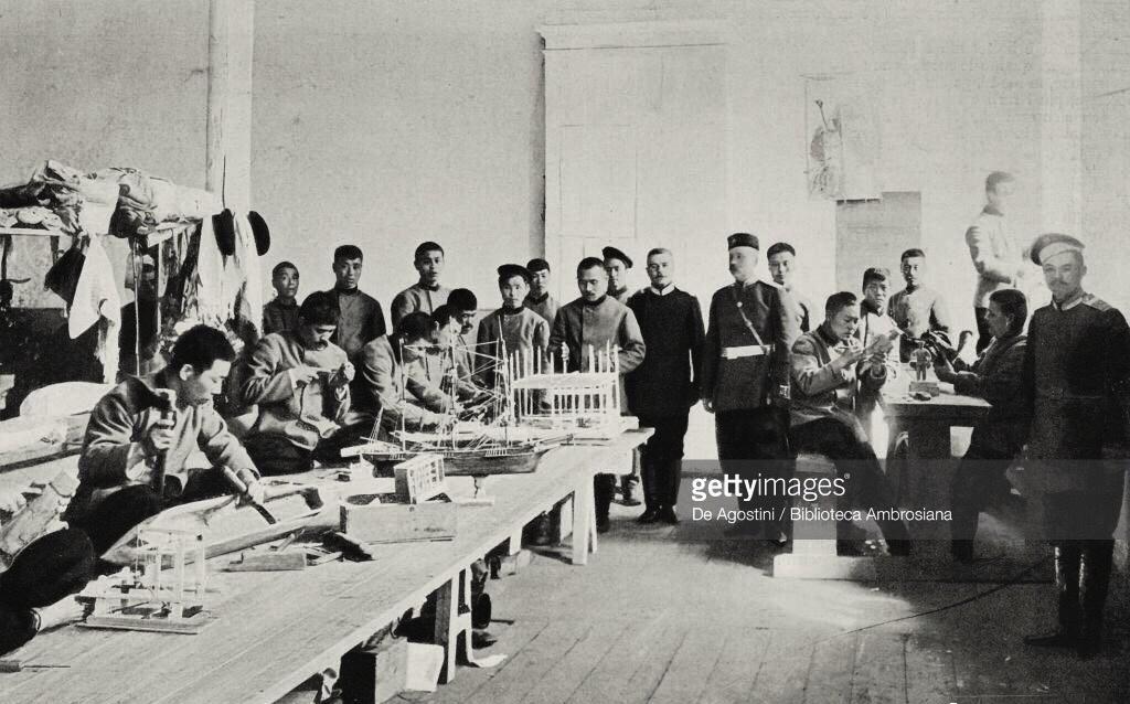 日军日记:*安妇慰**不服从管教,我很愤怒,用*刀刺**插入她的*体下**