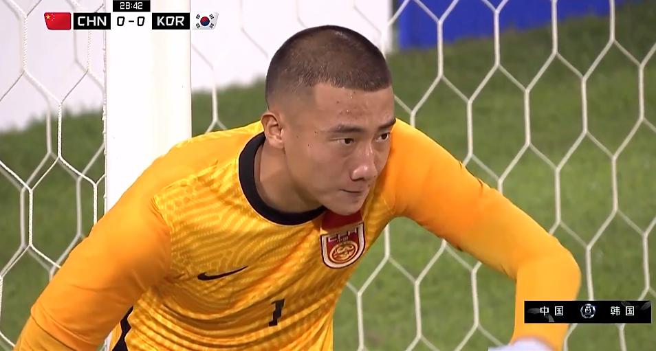 国足被判争议点球朱辰杰,国足闹乌龙
