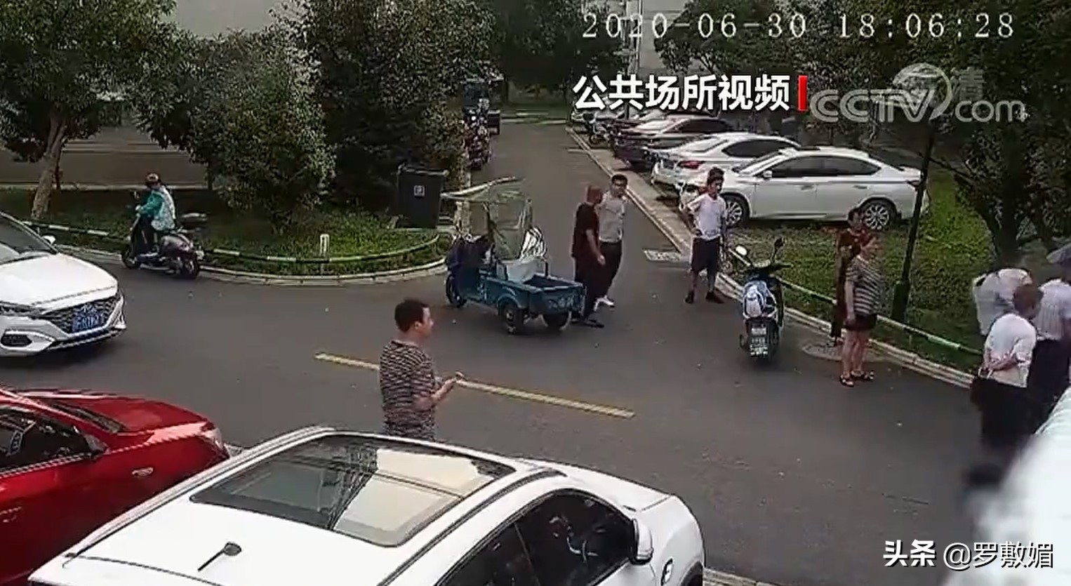 2020年,老人晕倒保安热心送医院,子女状告物业和保安,索赔49万