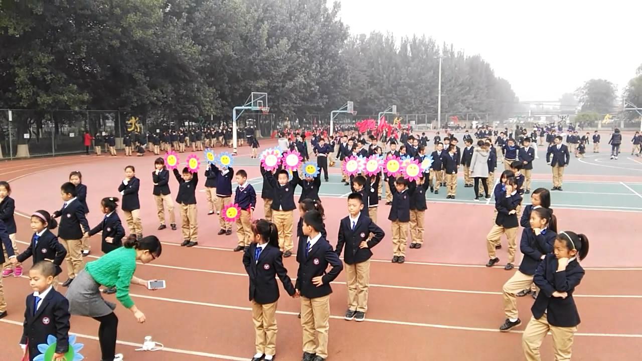 我是家委会成员,因为开运动会统一买服装,我被家长怒怼