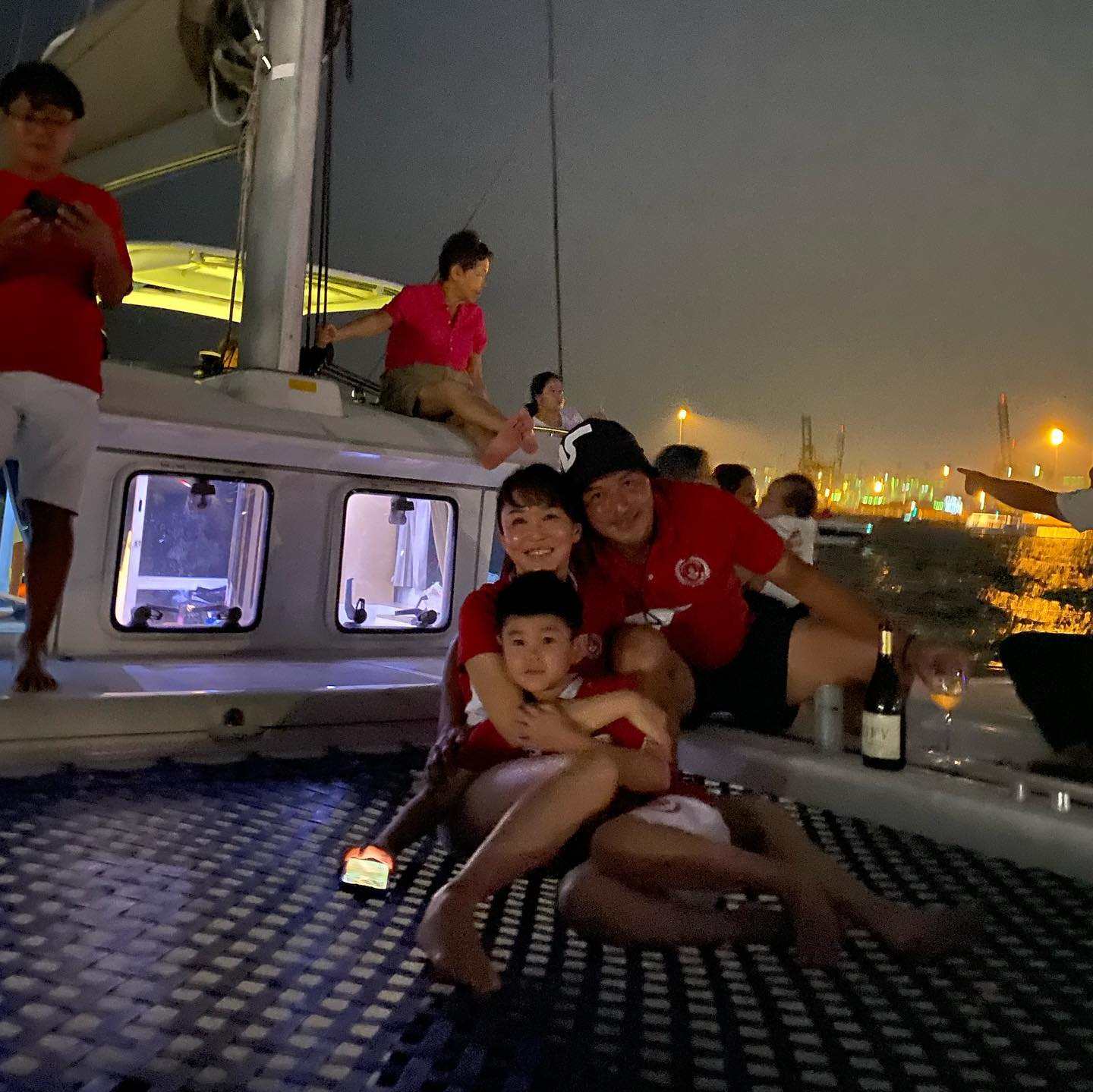 范文芳晒游艇出海度假,范文芳游艇照