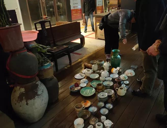 重庆鬼市一条街在哪里,重庆好耍的夜