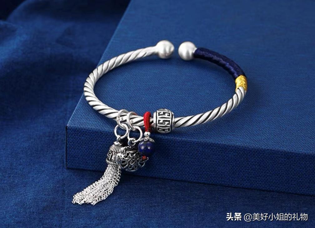 母亲节礼物40-50岁实用首饰套装,母亲节首饰礼物推荐