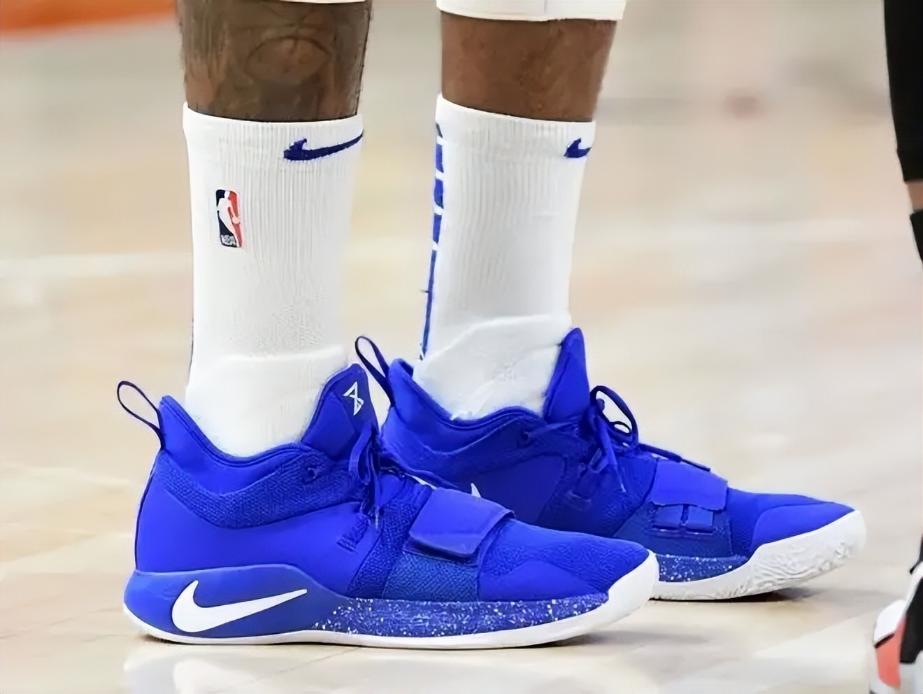 walkthrufire保罗乔治,nikepg4保罗乔治