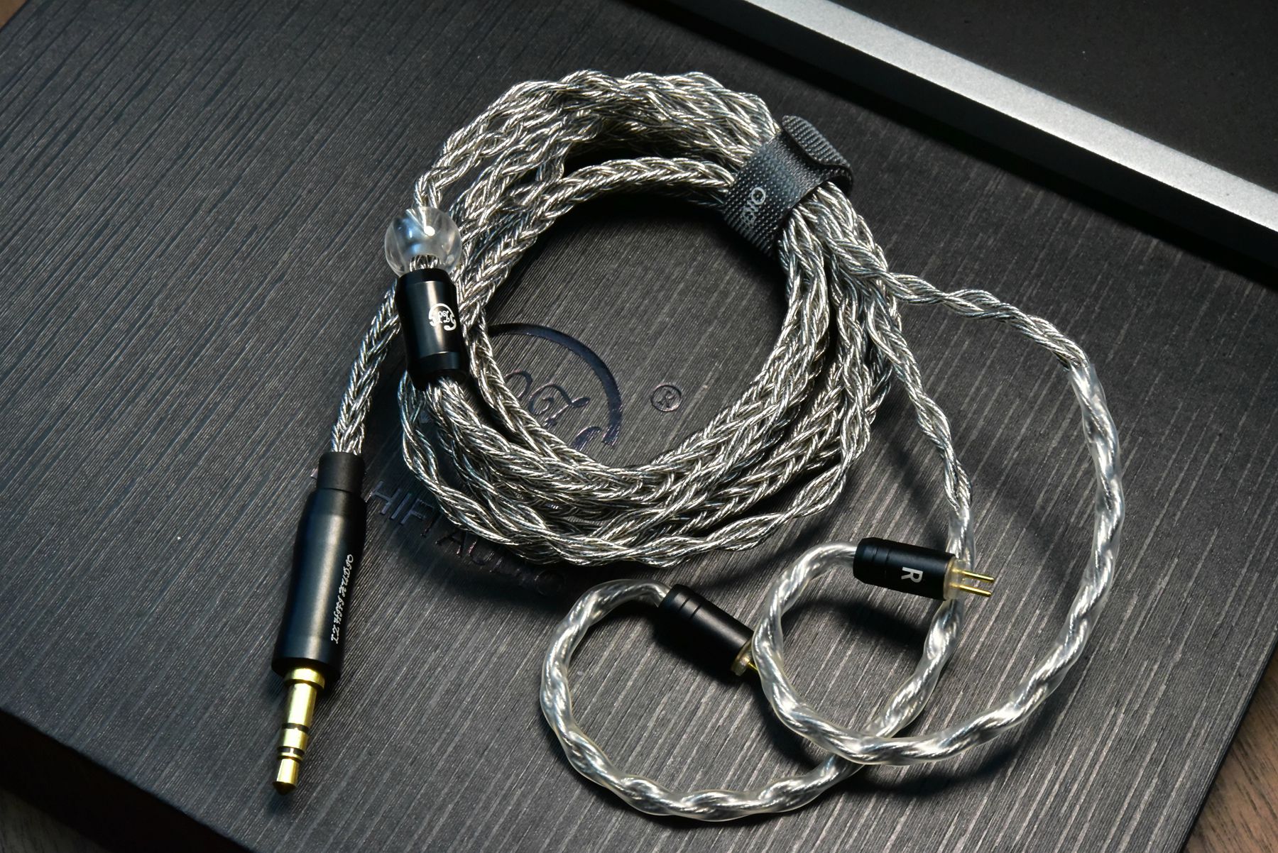 像河南菜一样做耳机!出自广西人之手的LZAX圈铁静瓷9单元试听