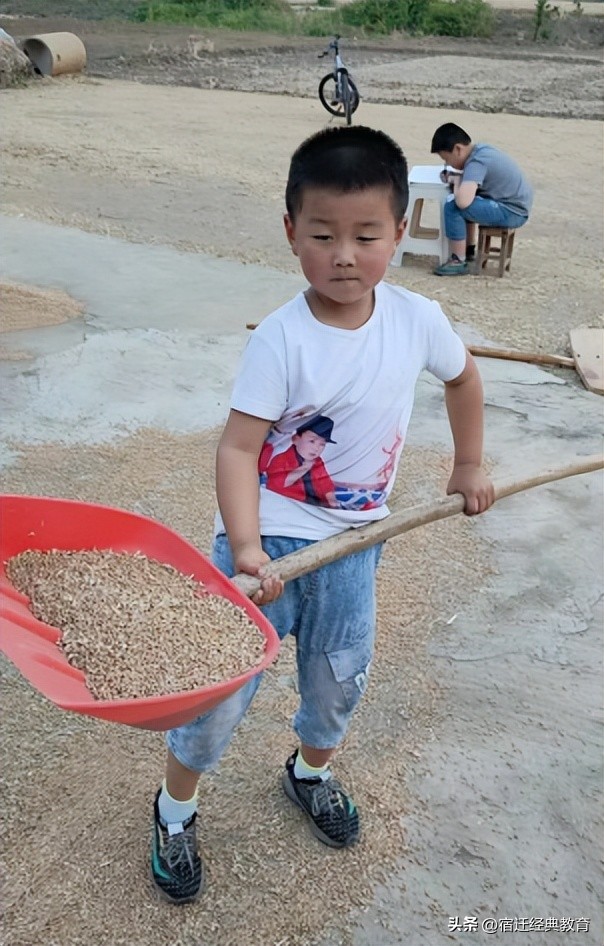 展少年风采构建和谐校园,展少年风采构建美好校园