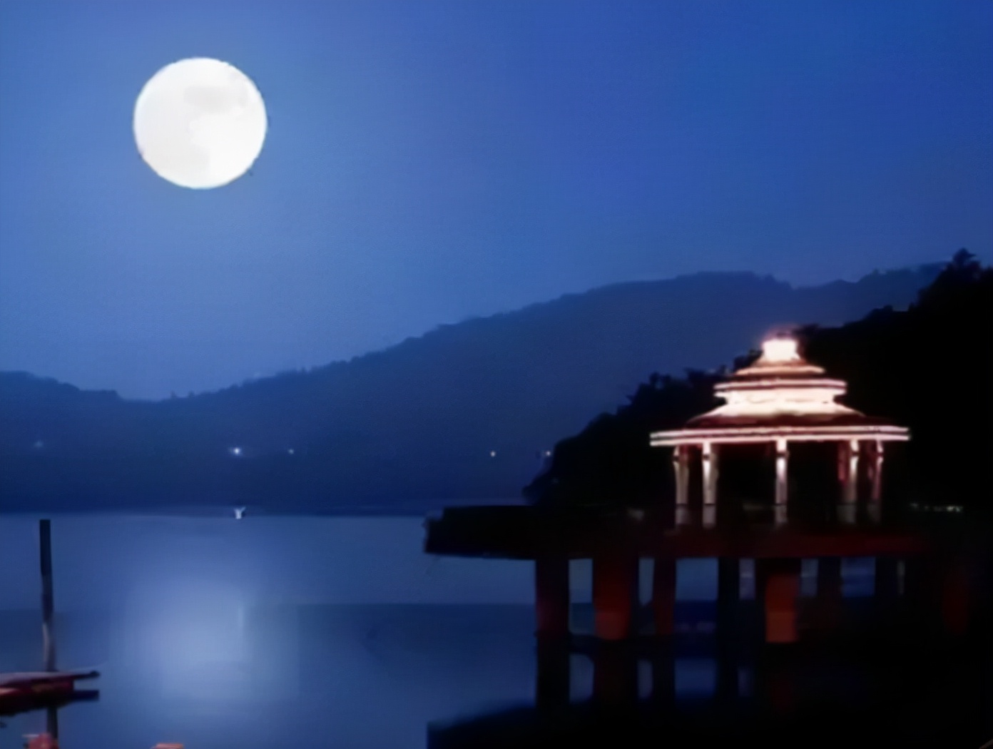 “诗豪”高水平的10首七绝，《望洞庭》第三，哪两首比它更强？