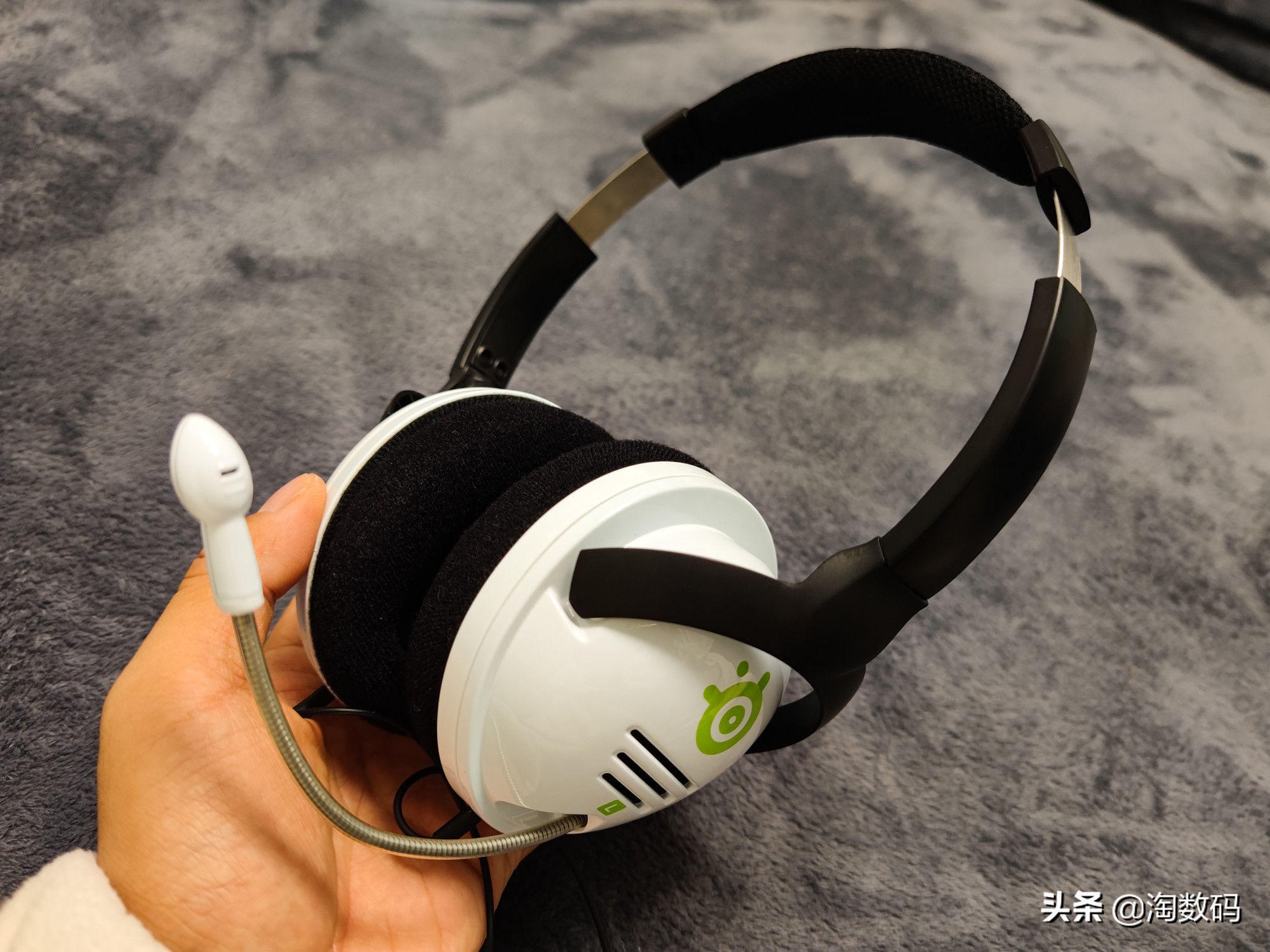 赛睿西伯利亚v2霜冻之蓝耳机测评,赛睿steelseriesaerox3wirelessblack