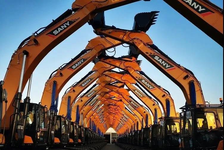 2700亿企业大亨换董事长,三一重工四大创始人现状