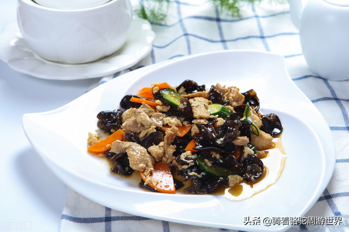 妈妈煮的粥又香又甜,妈妈熬的粥永远是最美味的食物