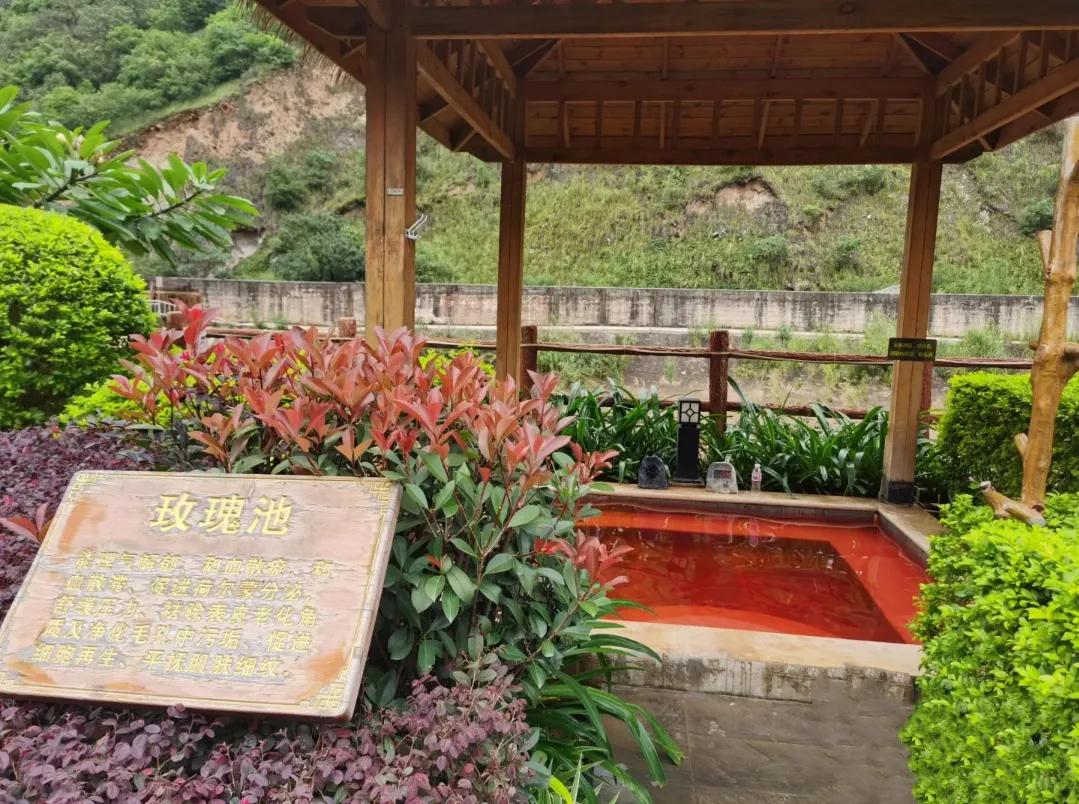 昆明禄劝县中平镇普渡河温泉地带,昆明适合儿童度假玩乐的温泉酒店