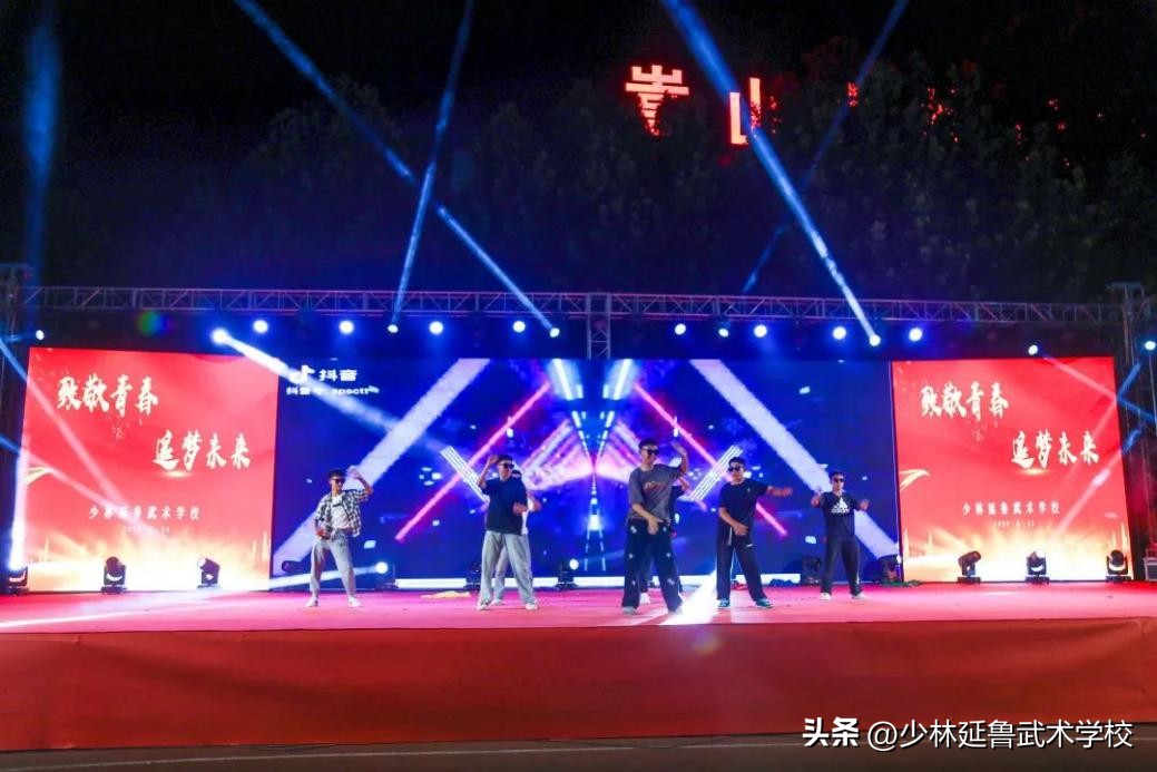 鑷存暚闈掓槬绛戞ⅵ鏈潵鍥㈣,鑷存暚闈掓槬鑷存暚鏈潵