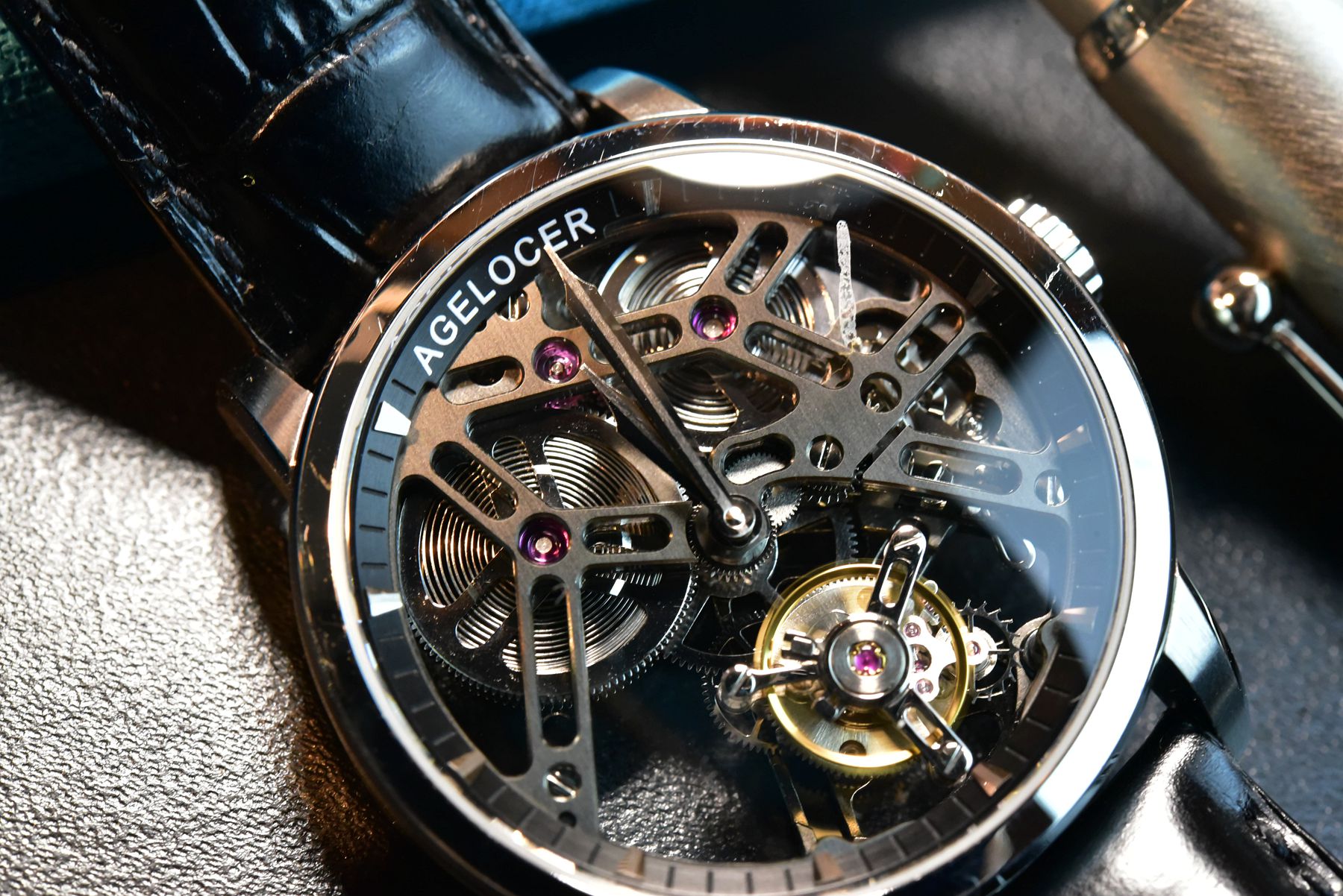 陀飞轮手表和全自动机械表哪个好,有哪些性价比高的陀飞轮机械表