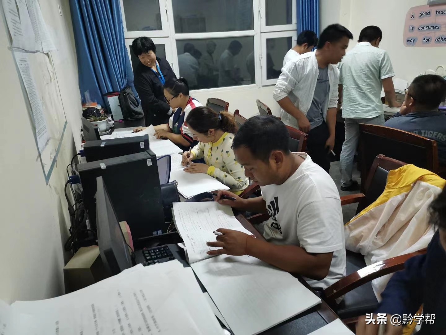 将希望的火种播撒在山间田野——贵阳十八中组团式帮扶威宁县迤那二中的生动实践述评