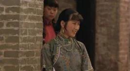 《妻妾成群》：整天面带笑容的卓云，才是手段厉害的人