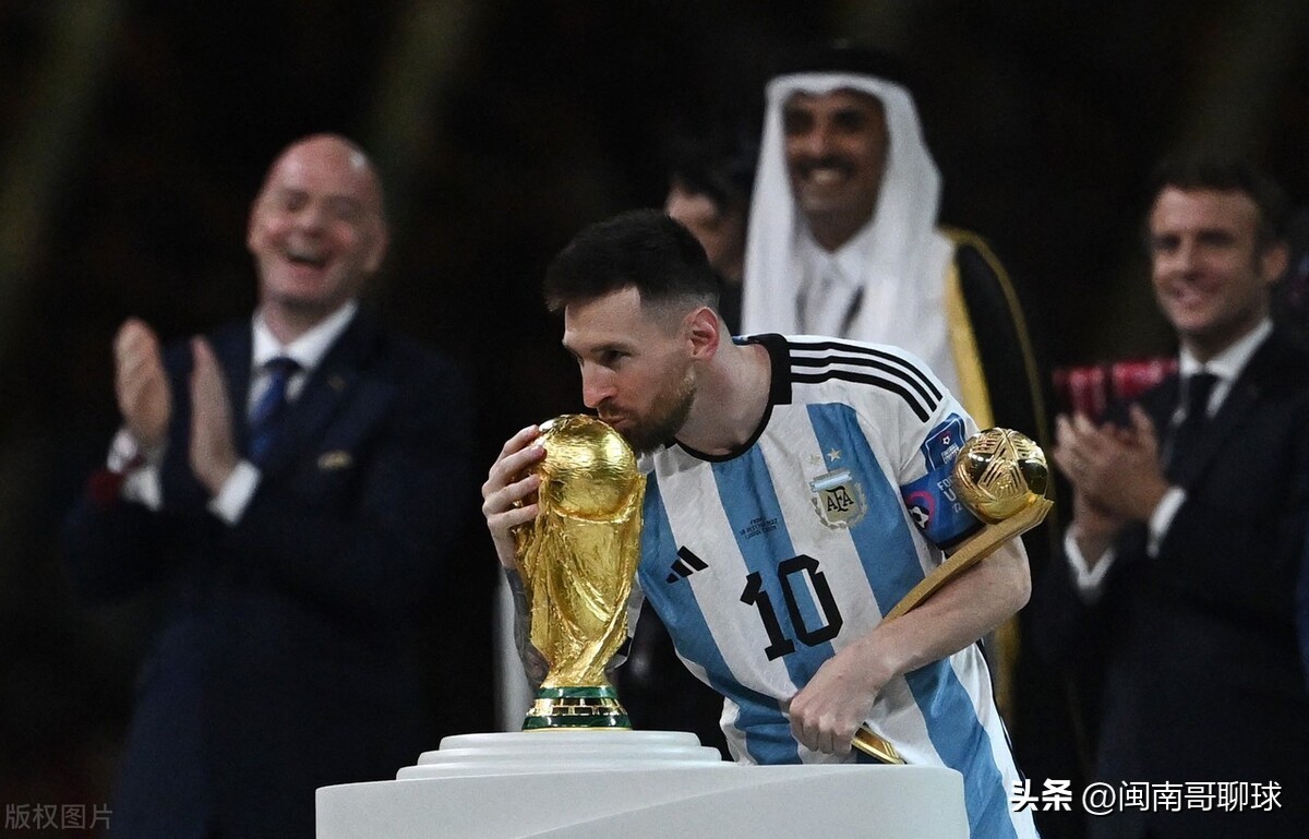 足坛历史射手榜实时更新：C罗帽子戏法后超梅西30球