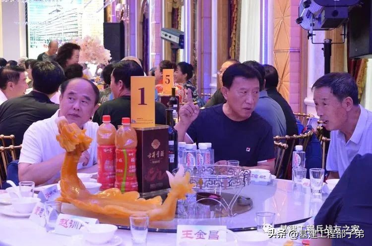 庆八一慰问退役老兵,庆八一老兵视频