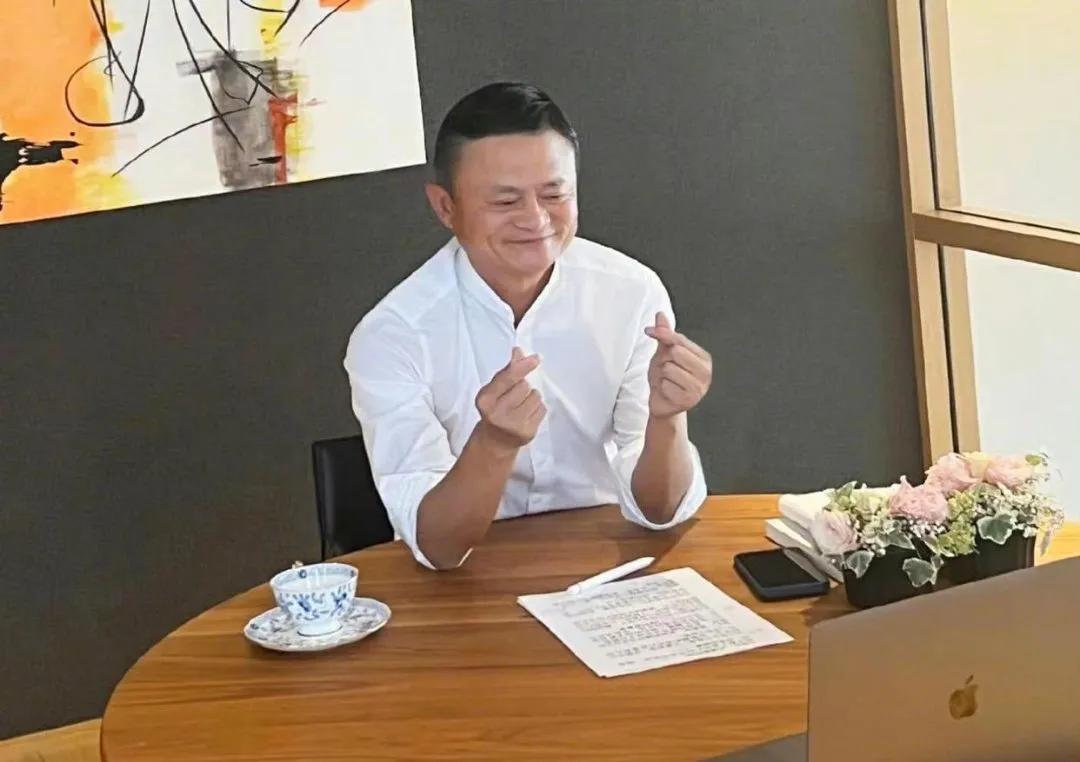 马云对社会的贡献表现在哪里,马云为中国做出了哪些巨大贡献