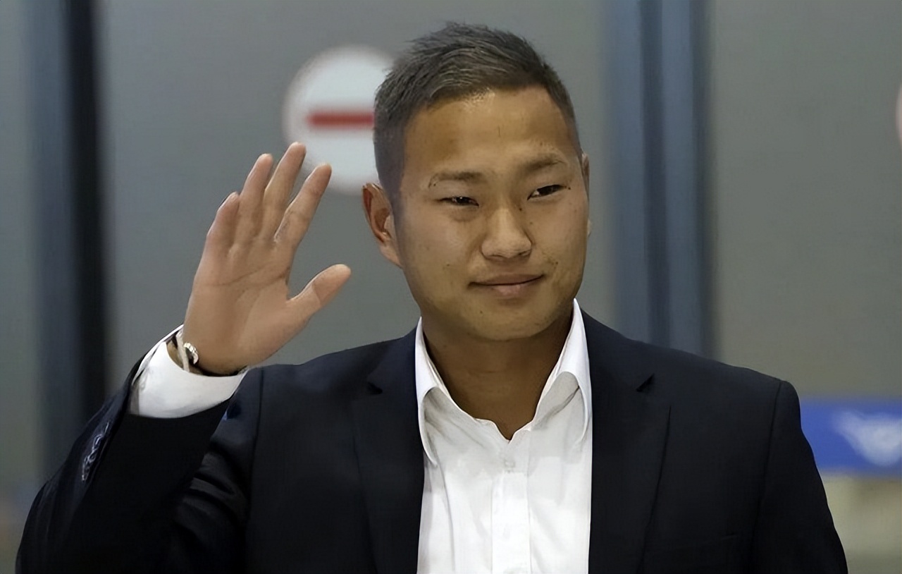 2010世界杯郑大世落泪,世界杯朝鲜队员郑大世为什么哭了