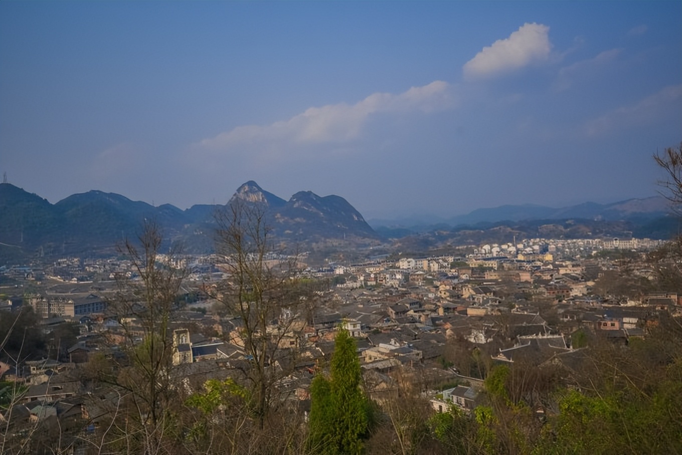 贵州青岩古镇旅游线路攻略,贵州省青岩古镇旅游攻略