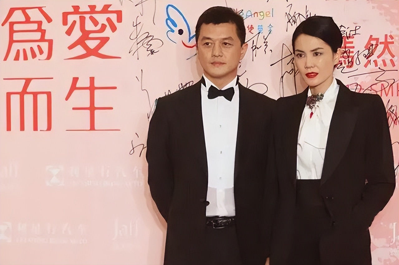 谢霆锋为什么对王菲情有独钟,谢霆锋为啥那么爱王菲