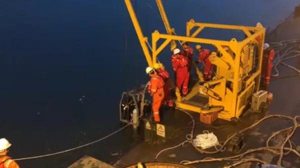 重庆公交车坠江事件发生在哪里,回顾重庆公交车坠江事件