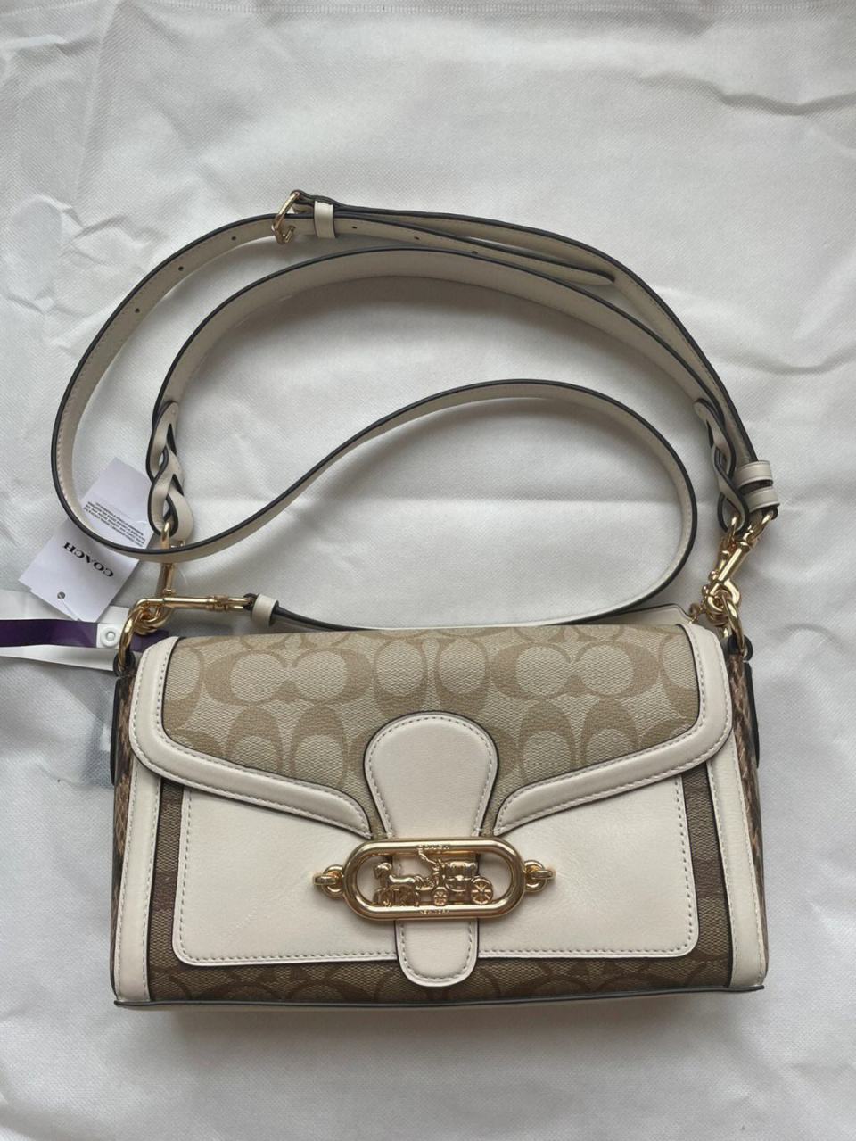 适合职场女性轻奢包包,适合不同职场人的包包有什么