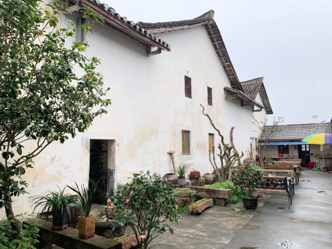 閲戠涔嬬害,閲戠鍗佹湀鍥藉簡涓鍋囨湡浣忓鏀荤暐