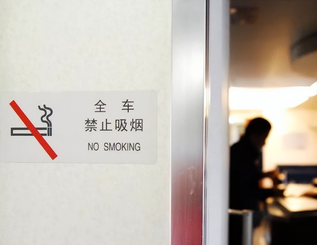 外国人对中国高铁的评价,外国人体验中国和印度高铁