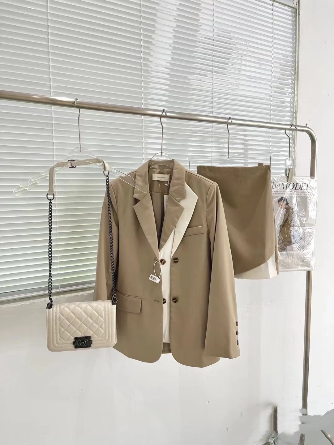 卡其色晒掉色怎么办,卡其色褪色了怎么还原