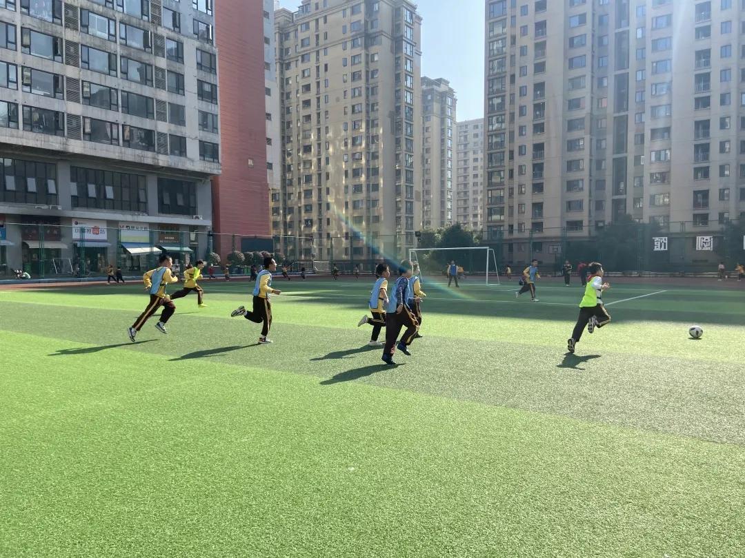 双减政策下的小学体育活动美篇,双减后孩子们拥有了快乐时光